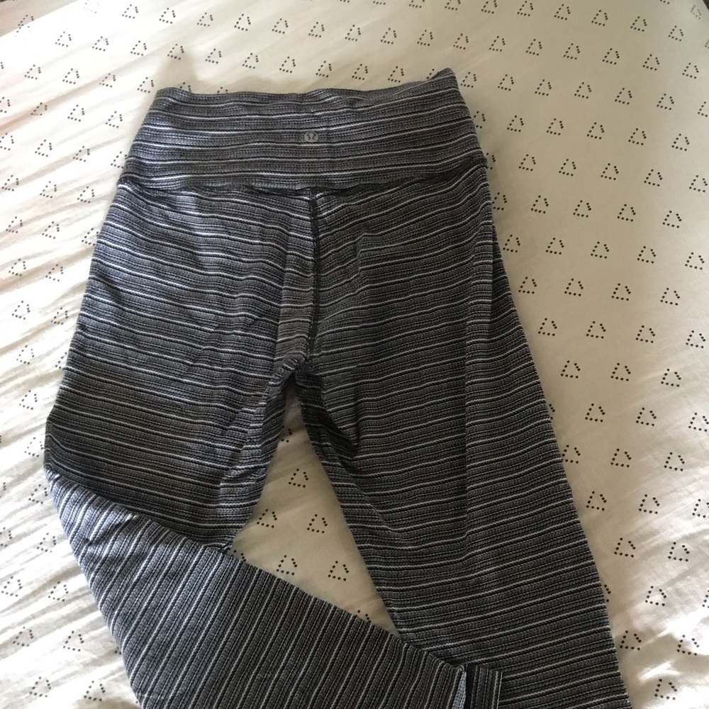 Lululemon leggings!